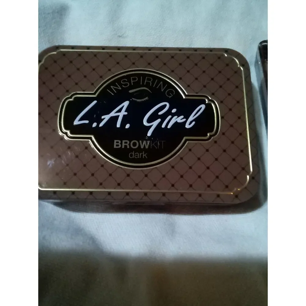 Set LA Girl Brow Kit Dark Define,Wax BrushTweezer Powder Highlight & Eyeshadow